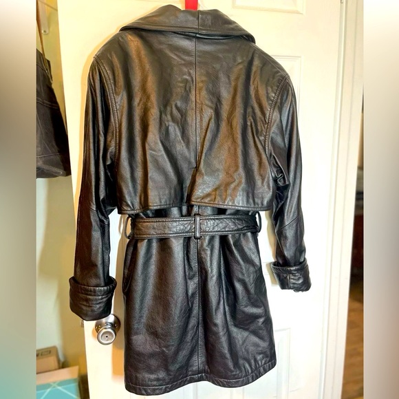 Wilson Vintage Ladies belted leather coat and zip out thinsulate. - Picture 1 of 6